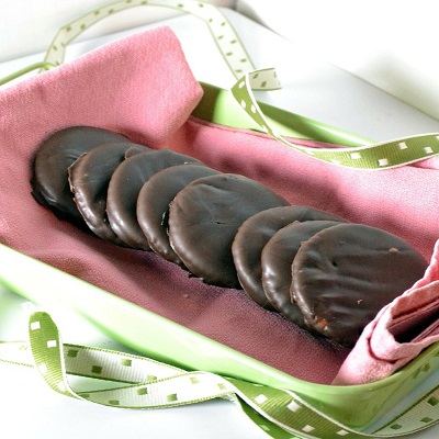 Girl Scout Cookies – Thin Mints Recipe
