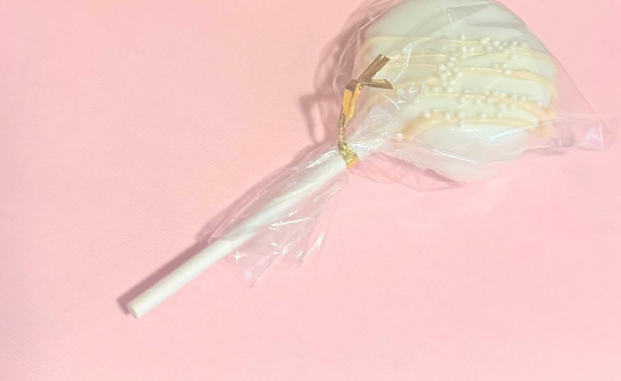 Ditch the Bakery Box: Why Imperfect, Homemade Cake Pops Are the Ultimate Party Personal Touch