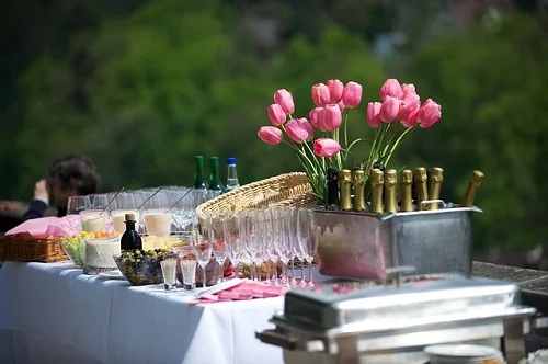 Wedding on a Budget Series: Cheap Wedding Meal Ideas
